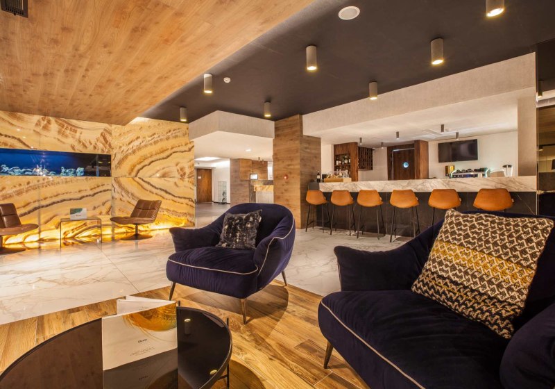 Ausstattung & Service