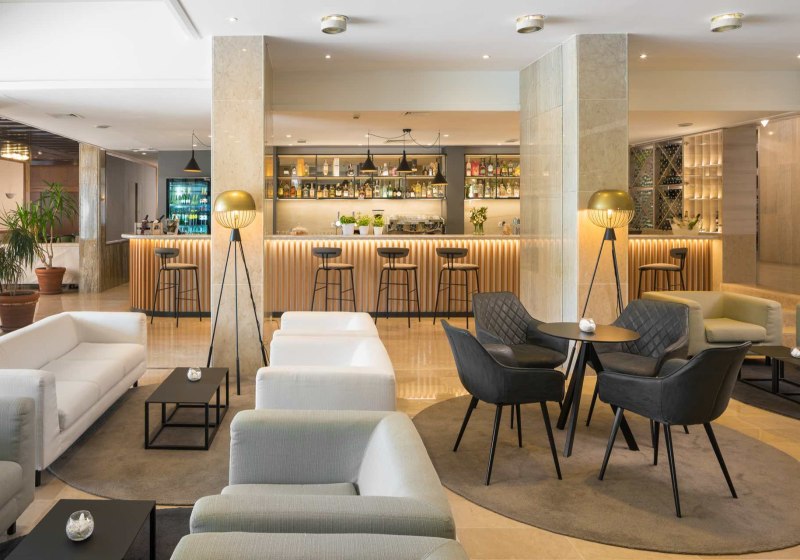 Ausstattung & Service