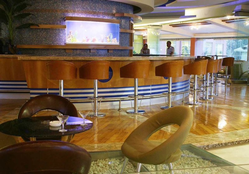 Ausstattung & Service