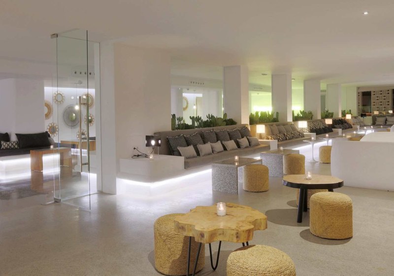 Ausstattung & Service