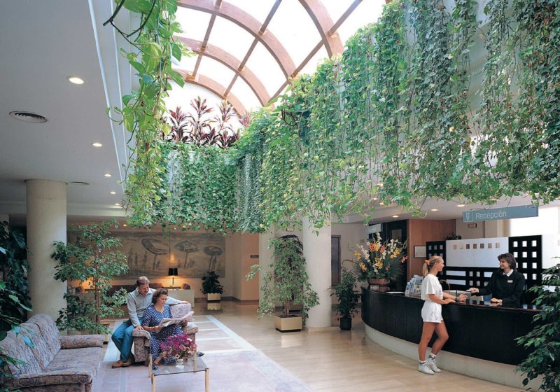 Ausstattung & Service