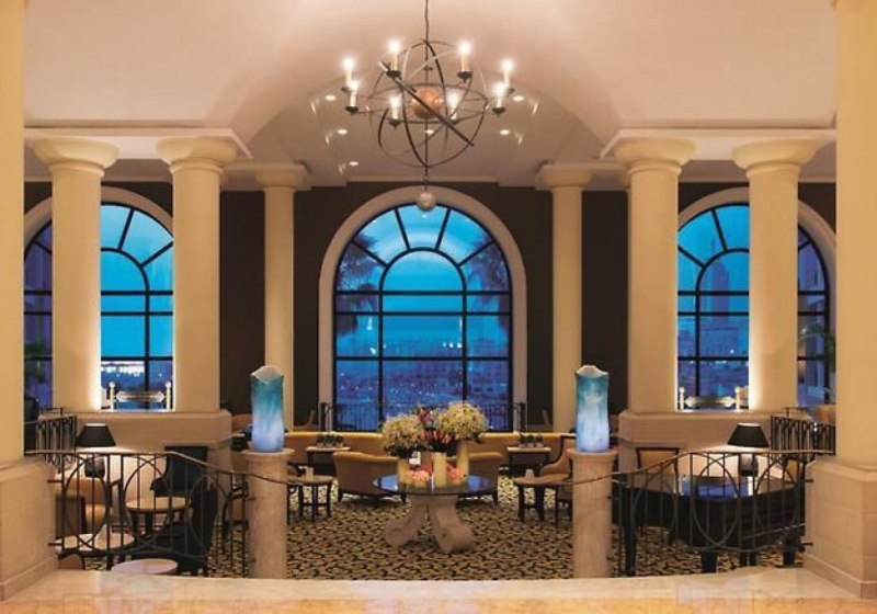 Ausstattung & Service