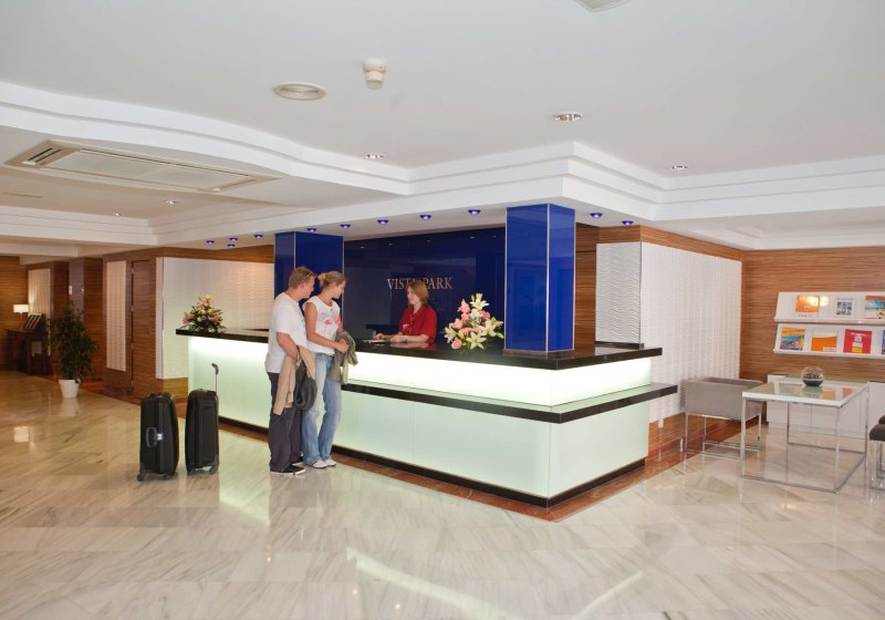 Ausstattung & Service