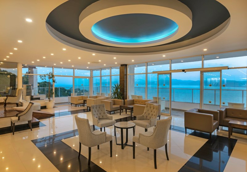 Ausstattung & Service