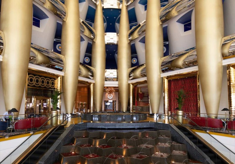 Ausstattung & Service