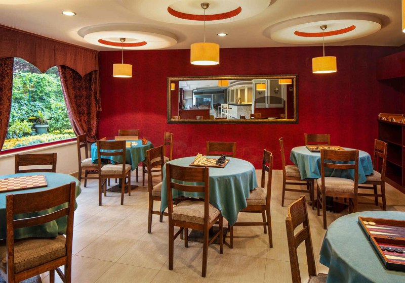 Ausstattung & Service