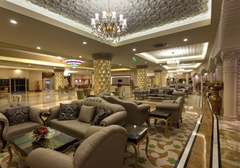 Ausstattung & Service