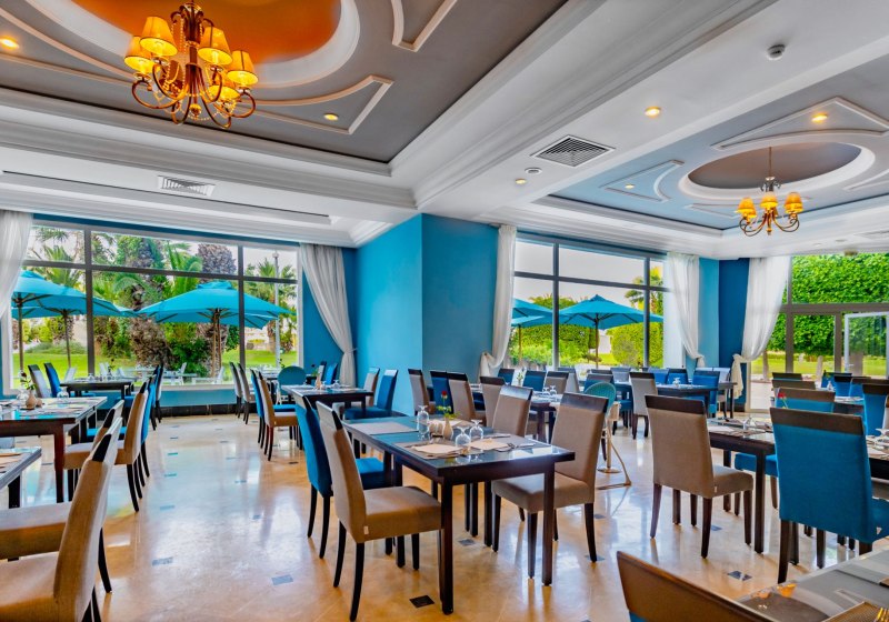 Ausstattung & Service