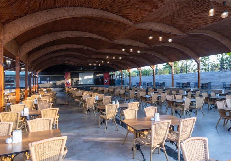 Ausstattung & Service