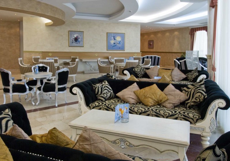 Ausstattung & Service