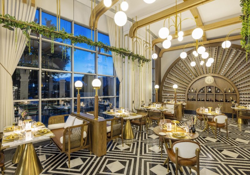 Ausstattung & Service