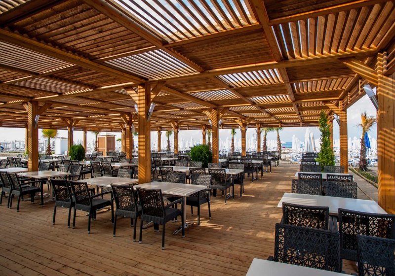 Ausstattung & Service