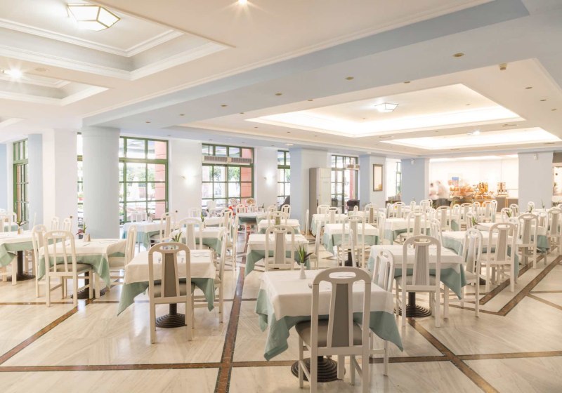 Ausstattung & Service