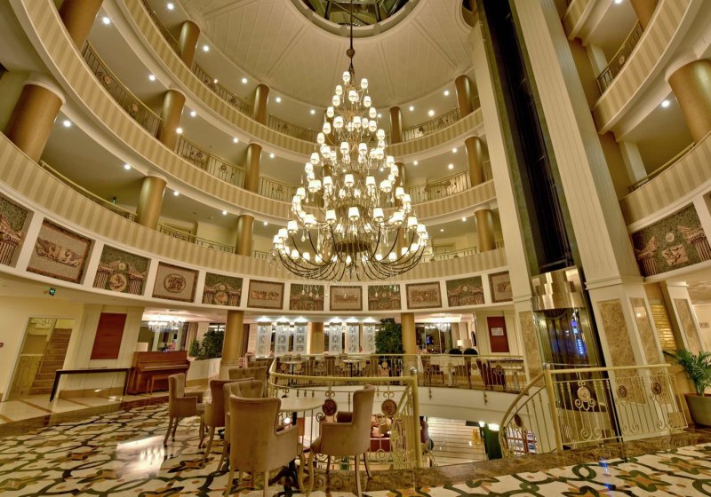 Ausstattung & Service