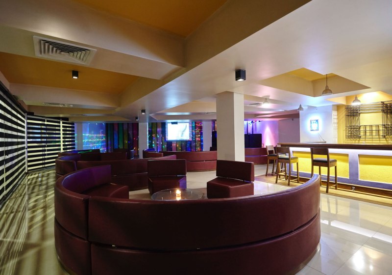 Ausstattung & Service