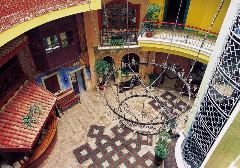 Ausstattung & Service