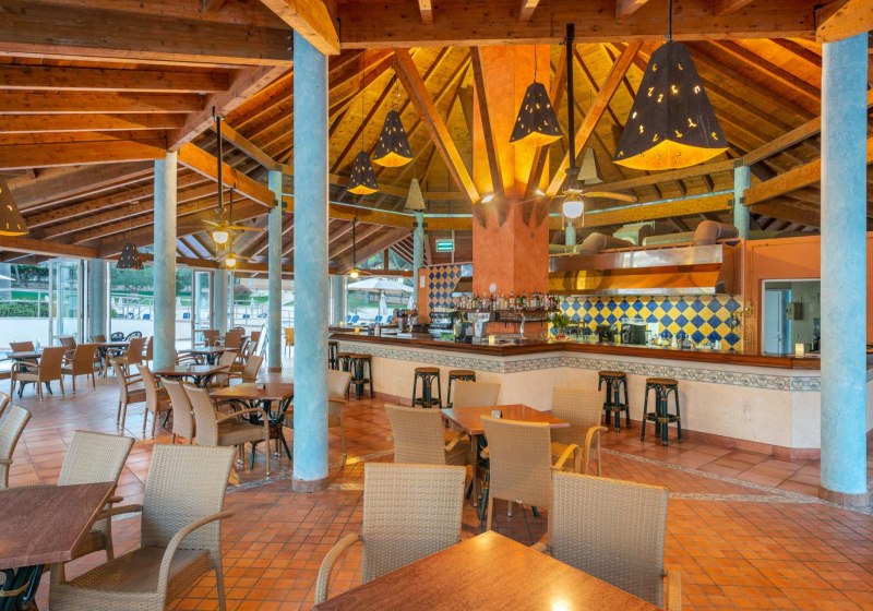 Ausstattung & Service