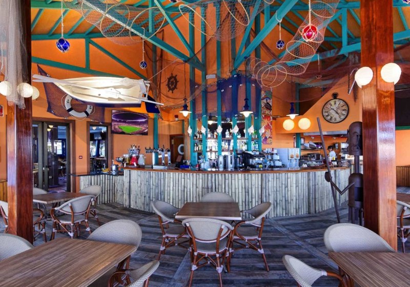 Ausstattung & Service