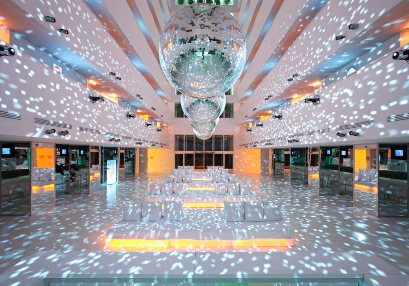 Ausstattung & Service