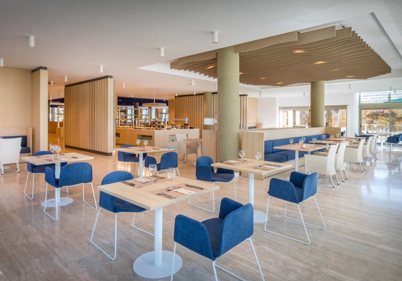 Ausstattung & Service