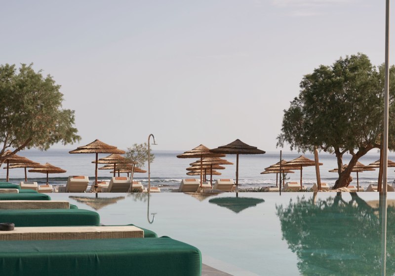 Paralos Kosta Alímia Resort