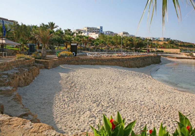 St. George Beach Hotel & Spa Resort