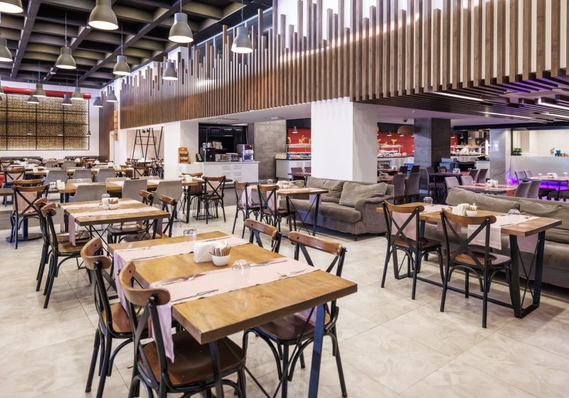 Ausstattung & Service