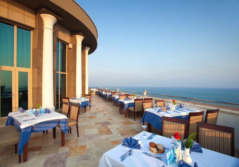 Ausstattung & Service