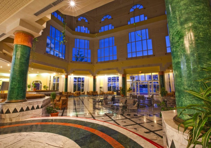 Ausstattung & Service