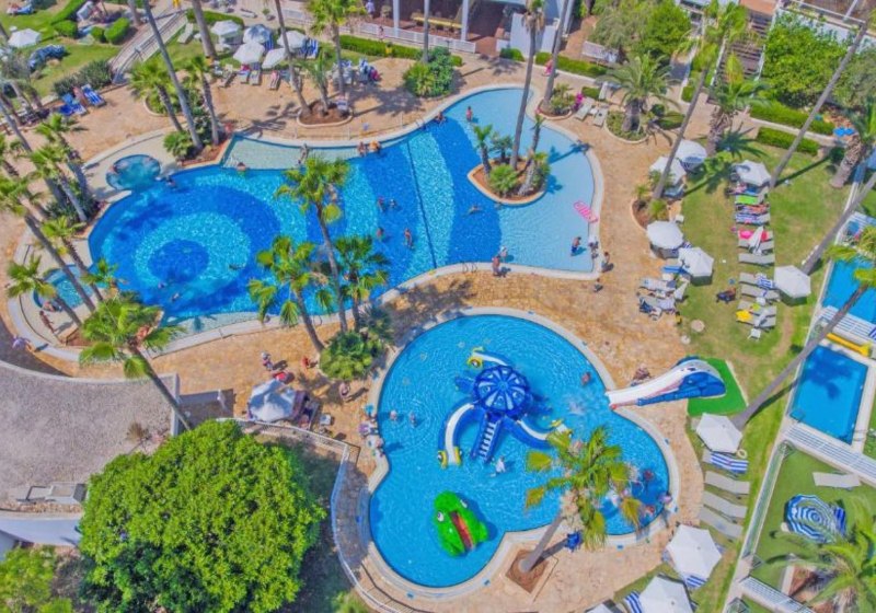 Beispiel: Hotel Außenpool