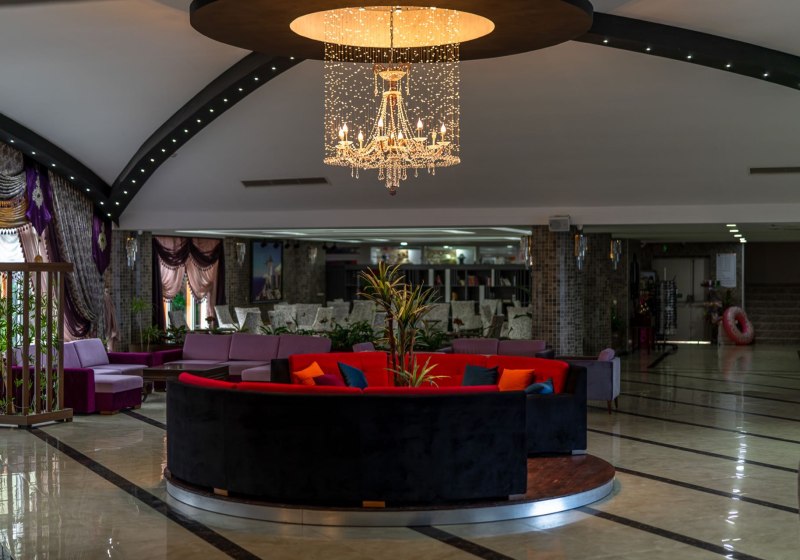 Ausstattung & Service