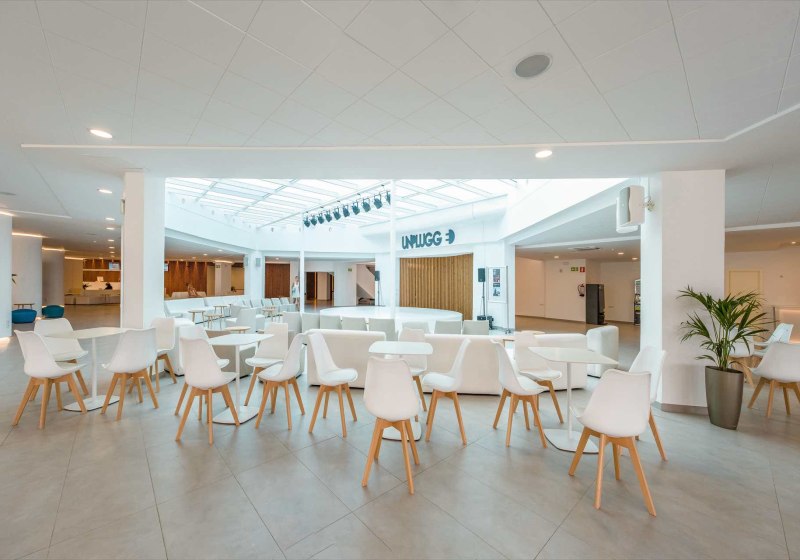 Ausstattung & Service