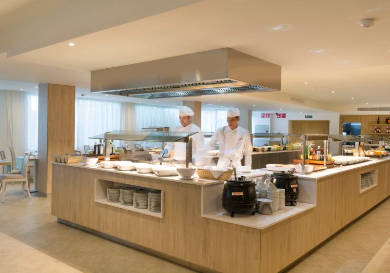 Ausstattung & Service