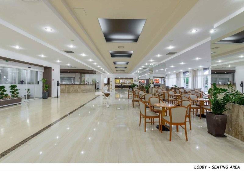 Ausstattung & Service