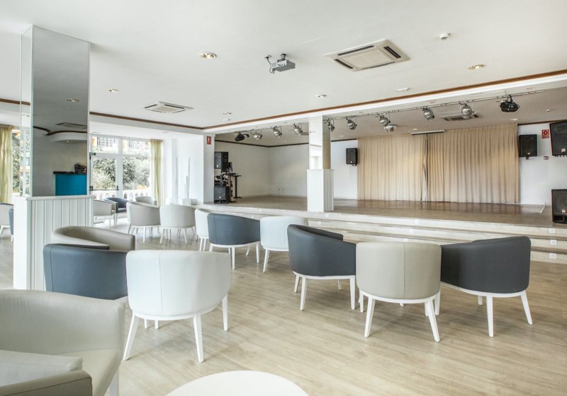 Ausstattung & Service