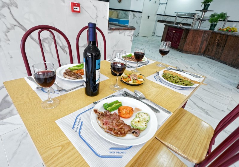 Ausstattung & Service