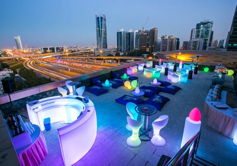 Two Seasons Hotel & Apartments