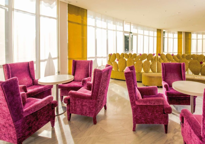 Ausstattung & Service