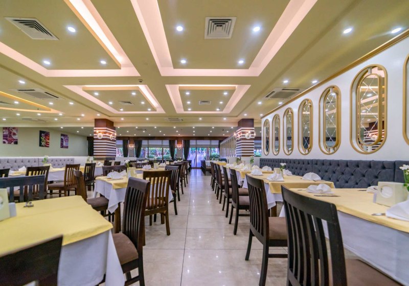 Ausstattung & Service