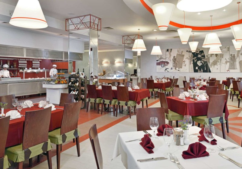 Ausstattung & Service