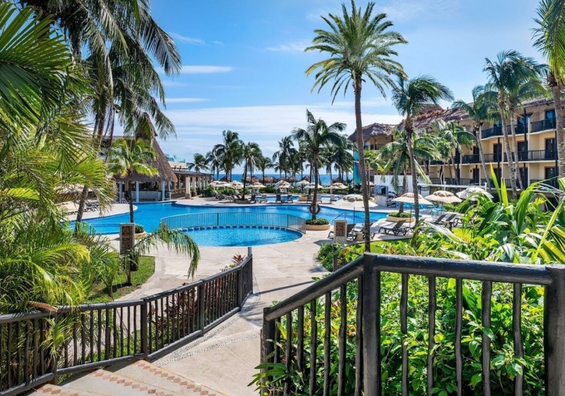 Beispiel: Hotel Außenpool