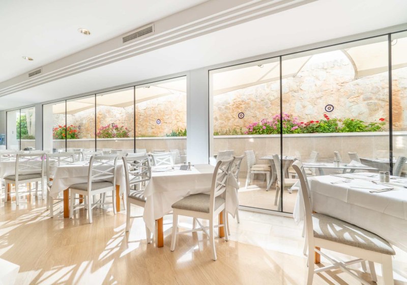 Ausstattung & Service