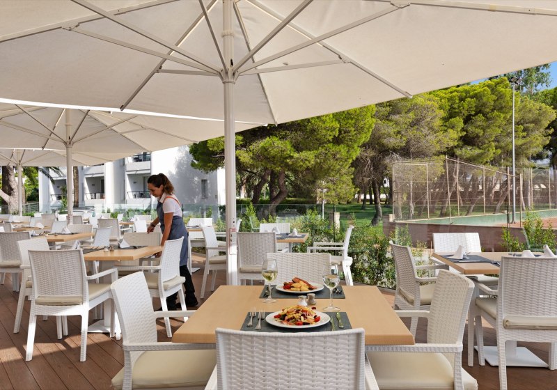 Ausstattung & Service