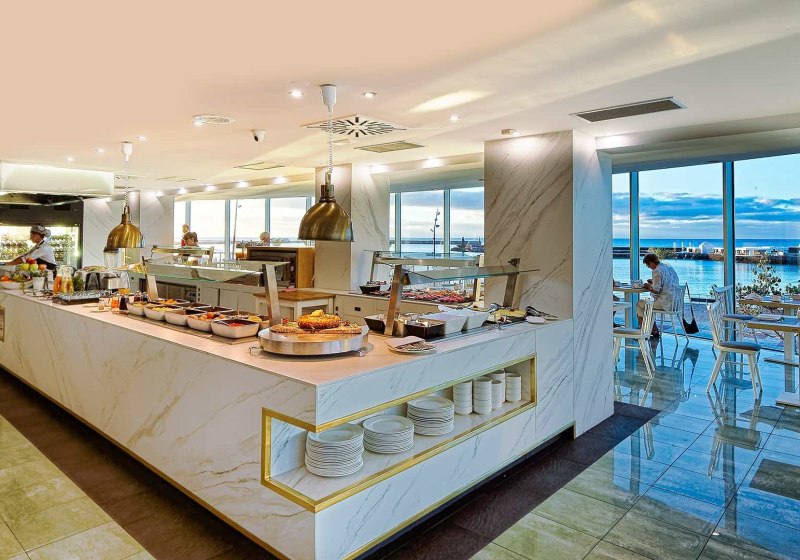 Ausstattung & Service