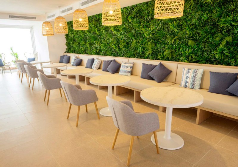 Ausstattung & Service