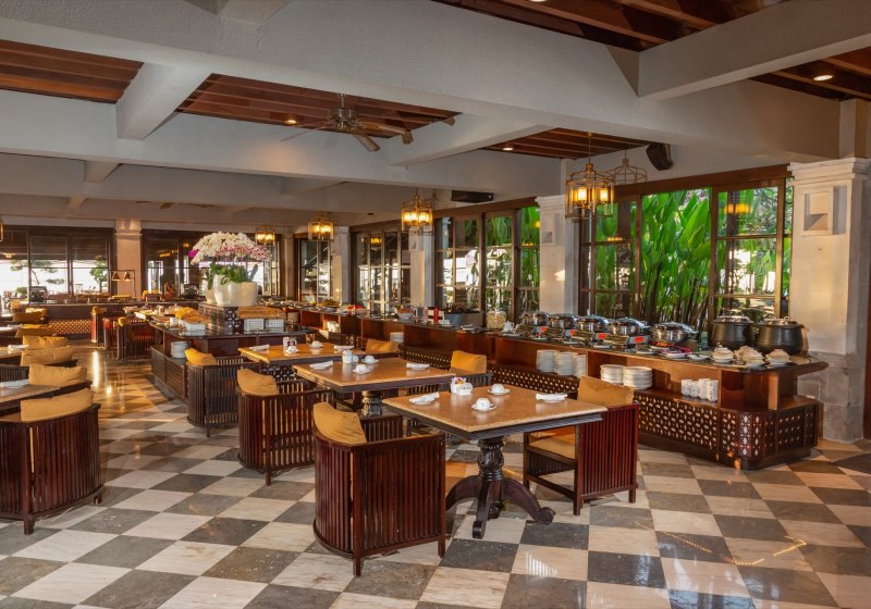 Ausstattung & Service