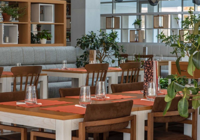 Ausstattung & Service