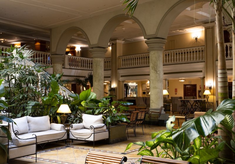 Ausstattung & Service