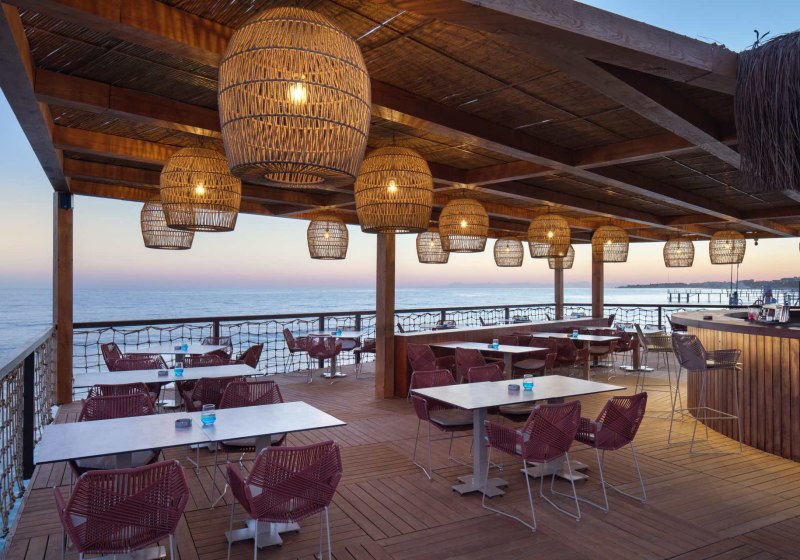 Ausstattung & Service