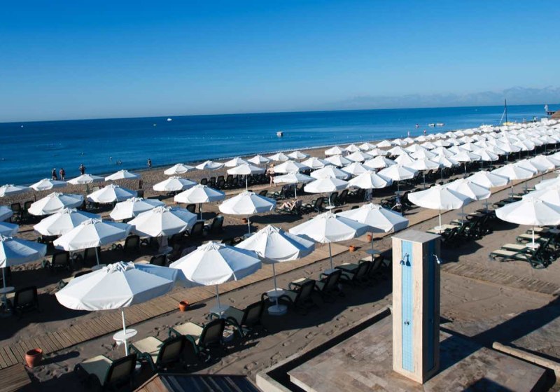 Crystal Tat Beach Golf Resort & Spa